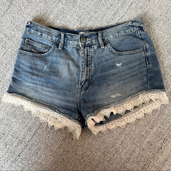 Free People Jean shorts - size 28 - Picture 4 of 5